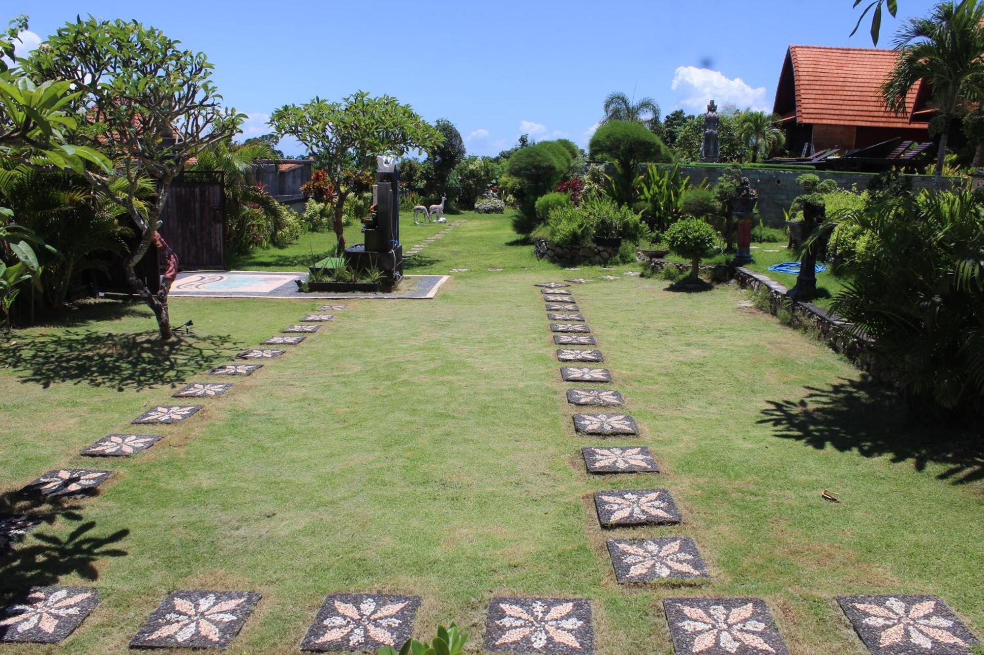 Reynten Hill Batununggul Exterior foto